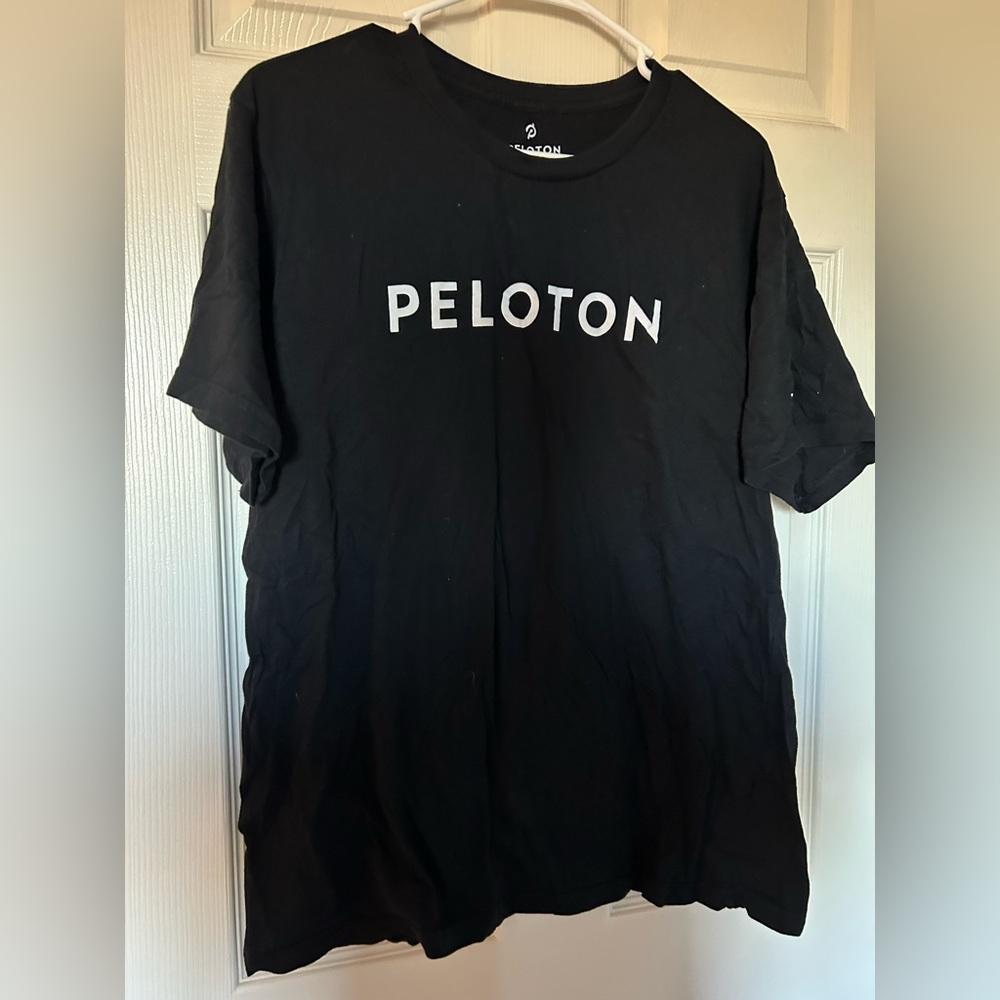 Men’s XL Peloton Tee.